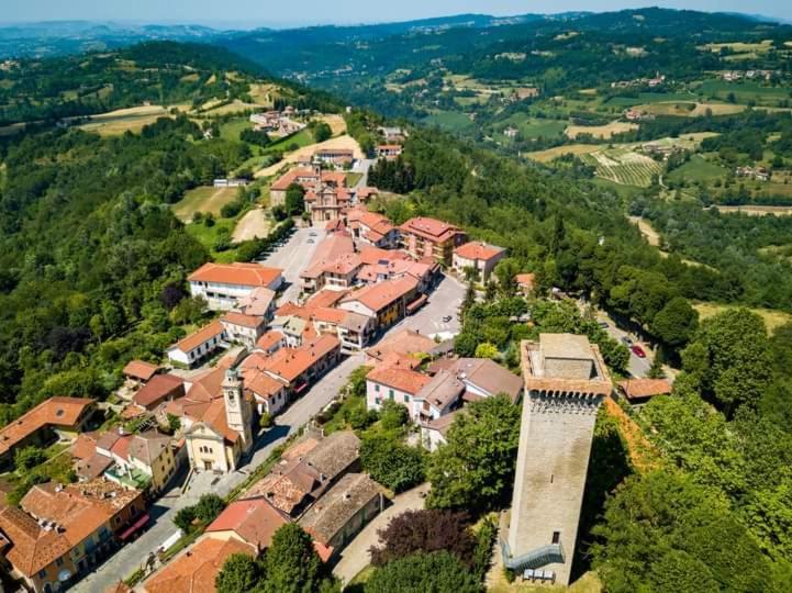 Bed and Breakfast La Tana Dello Scoiattolo - Adults Only Murazzano  Exterior foto